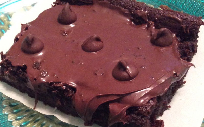 Veggie-Nutty-Chocolatey Eggless Brownies: Dreams about food presages near future