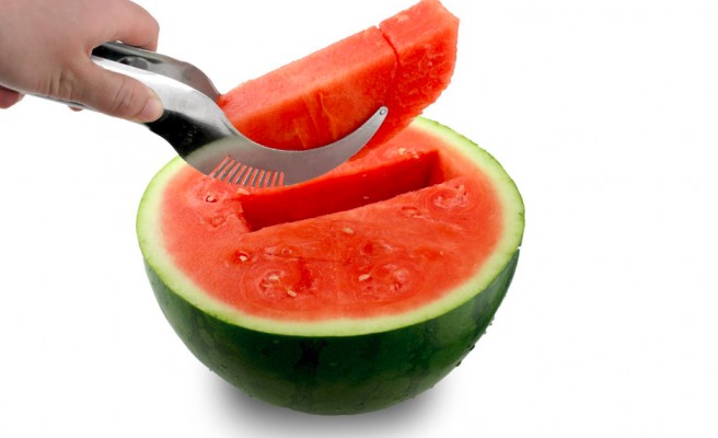 Giveaway Time!!! Enter to win this Watermelon Knife to Enjoy your summer parties with convenience !