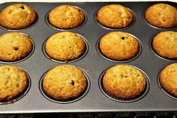 Banana Muffins recipe video by 7 years old kid
