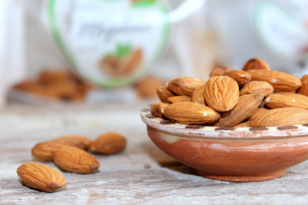 How Almond Benefits Skin and Hair